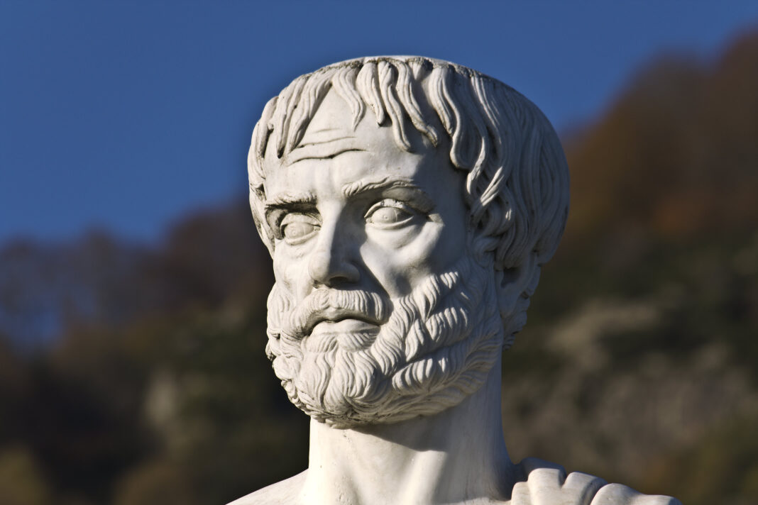 Aristotle Biography in Hindi